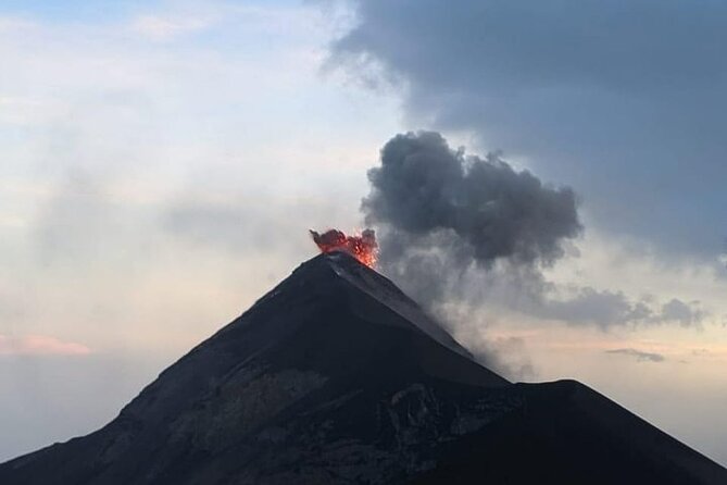 2 - Days : Tour to Acatenango Volcano from Antigua - Meeting in Antigua and getting to the trail