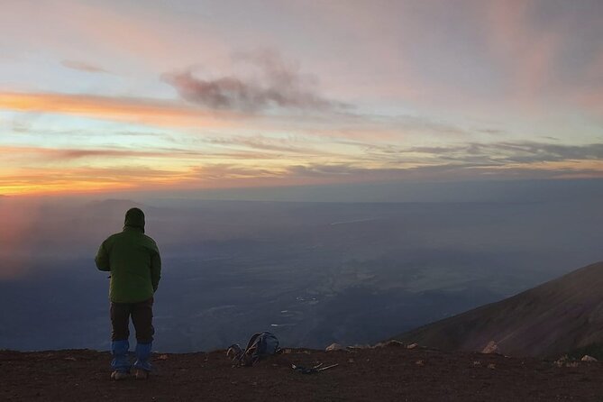 3 Days Tour in Acatenango Volcano - The traverse to camp and the first Fuego views