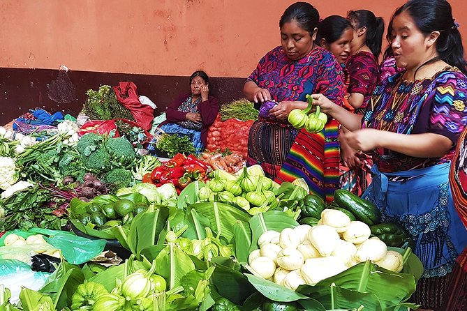 4-Day Tour: Guatemala City, Antigua, Chichicastenango Market and Lake Atitlan - Guatemala City’s central sights