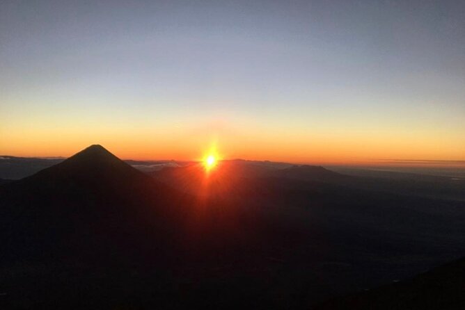 Acatenango Volcano Experience for 2 Days and 1 Night - Starting at Café La Parada in Antigua