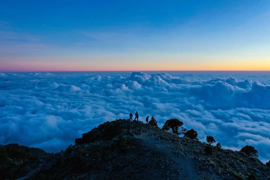 Acatenango Volcano Overnight Hike 2-Day Camping &Fuego Views - Who should book this Acatenango trip?