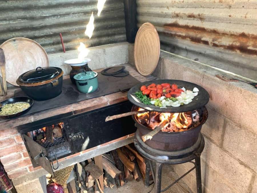 Antigua: Cooking Class with Local Family - Cooking Pepián, Jocón, Kakik, or a vegetarian dish