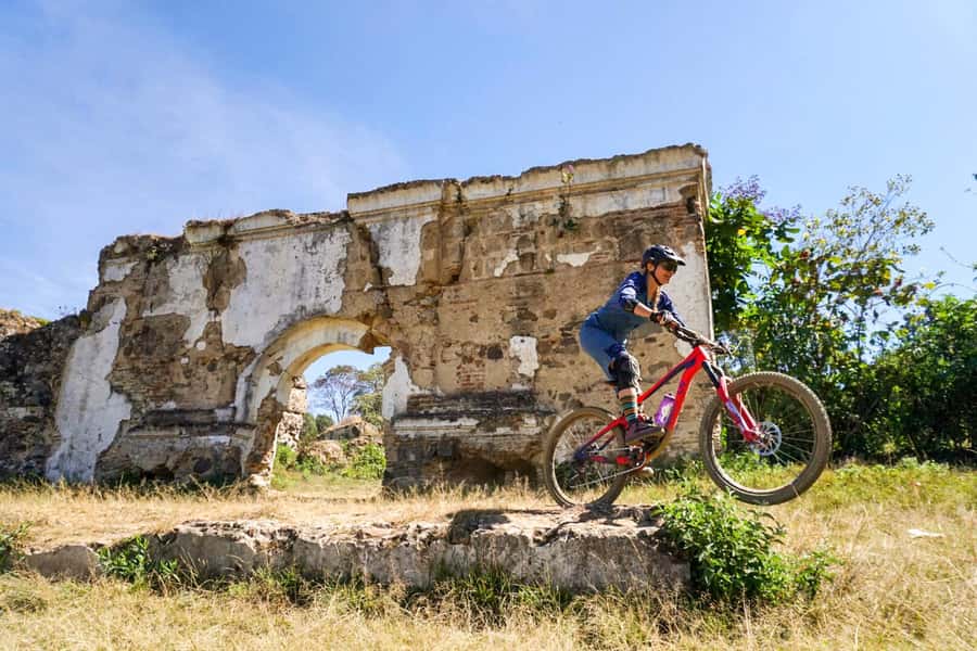 Antigua Guatemala: Half-Day Mountain Bike Tour with Guide - Key details before you book