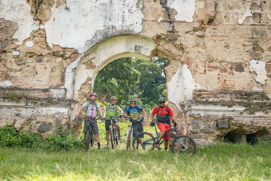 Antigua Guatemala: Half-Day Mountain Bike Tour with Guide - San Andres ruins and the price of the uphill work