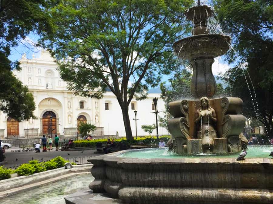 Antigua Guatemala: Morning Tour from Guatemala City - El Carmen combines ruins with a craft market