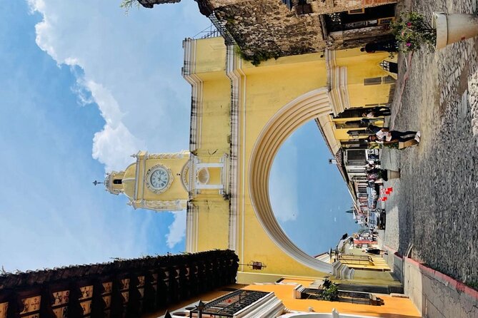 Antigua Guatemala Private Tour: Half Day Tour - La Merced Church and Antigua’s baroque style