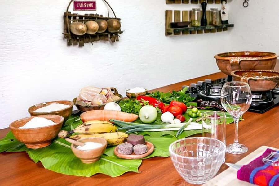 Antigua: Guatemalan Cooking Class with Market Tour - Should You Book This Antigua Cooking Class?