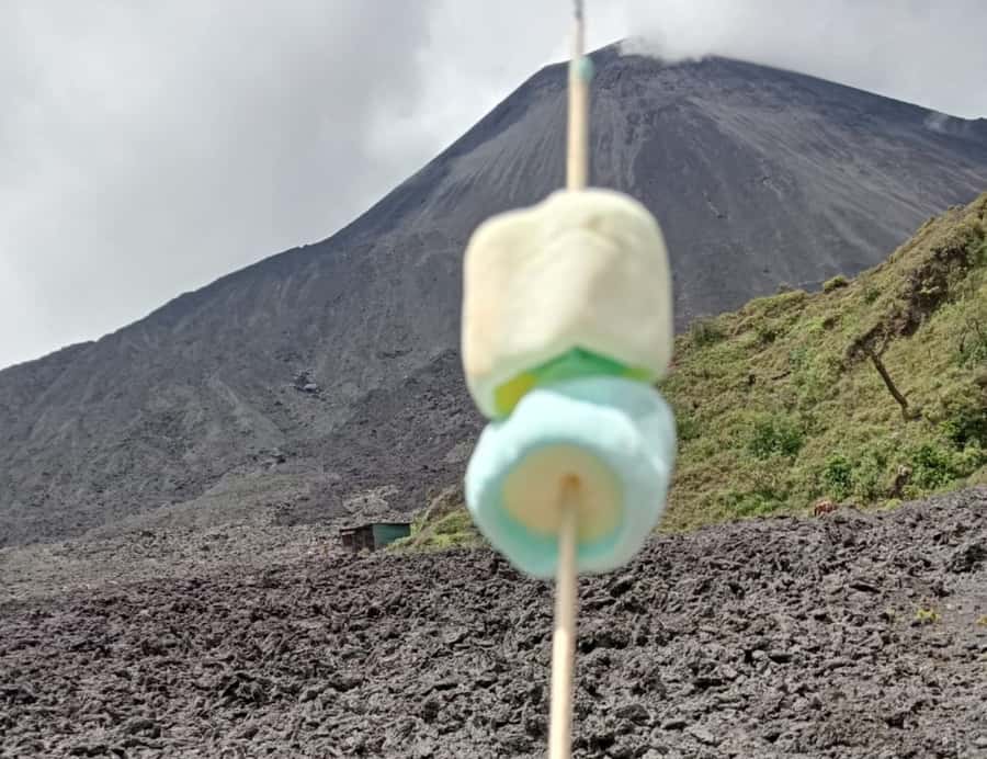 Antigua: Marshmallows Roasting at Pacaya Volcano 6-hour Tour - The descent and the return to Antigua