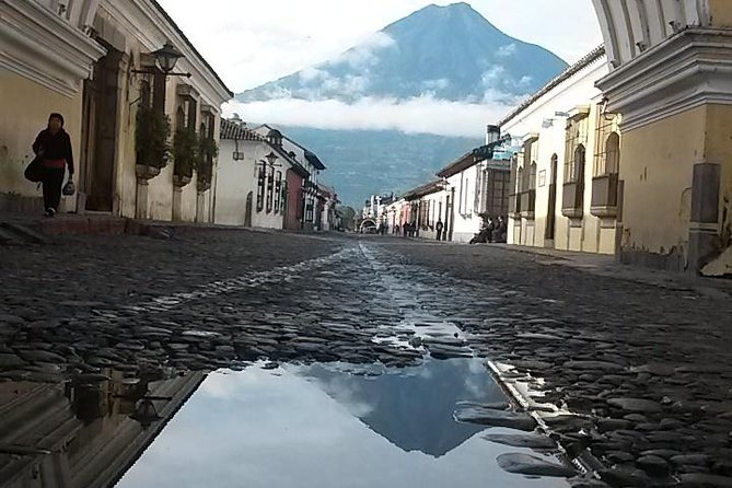 Antigua Sightseeing: Private Walking Tour Culture and History - Weather, clothing, and cancellation risk