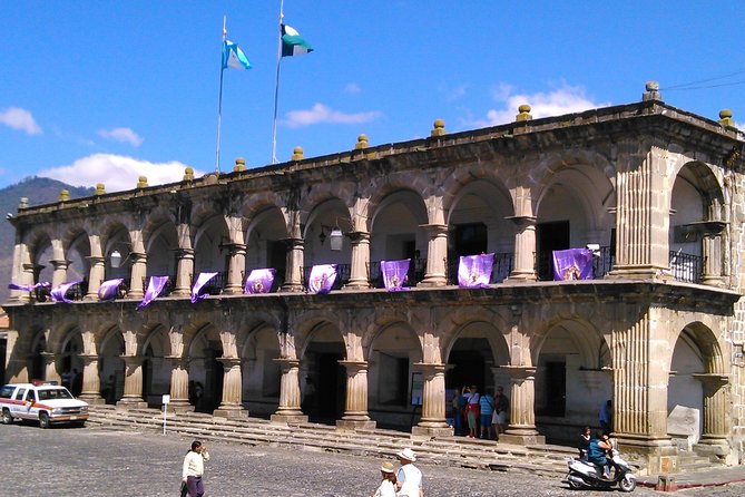 Antigua Walking Tour Morning and Afternoon - The Plaza Mayor and Antigua’s careful grid