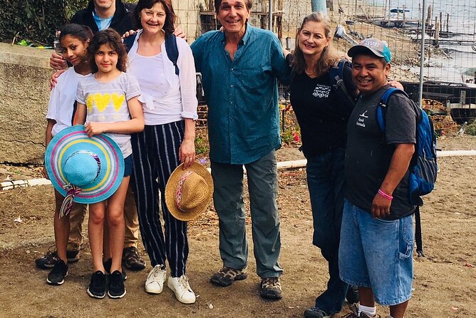 Beading Class and tour a Non-profit vocational training center a Fun cultural sharing experience - Arriving at Santa Cruz la Laguna