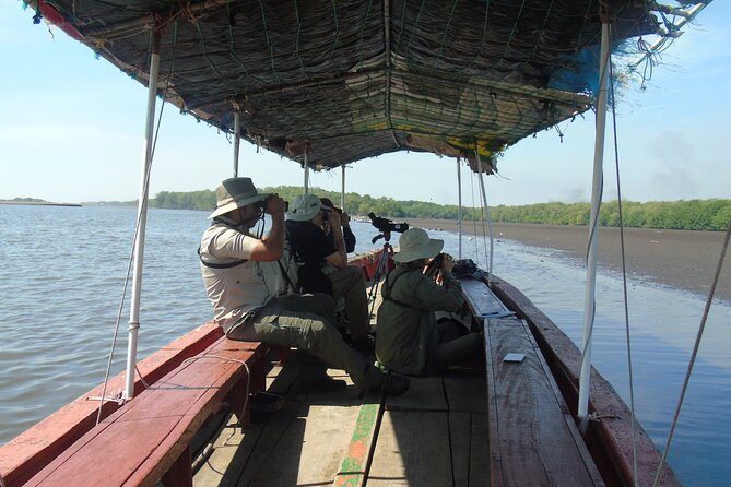 Birdwatching to the Mangrove of Paredon (From Puerto Quetzal) Private Tour - Comfort, clothing, and what to carry