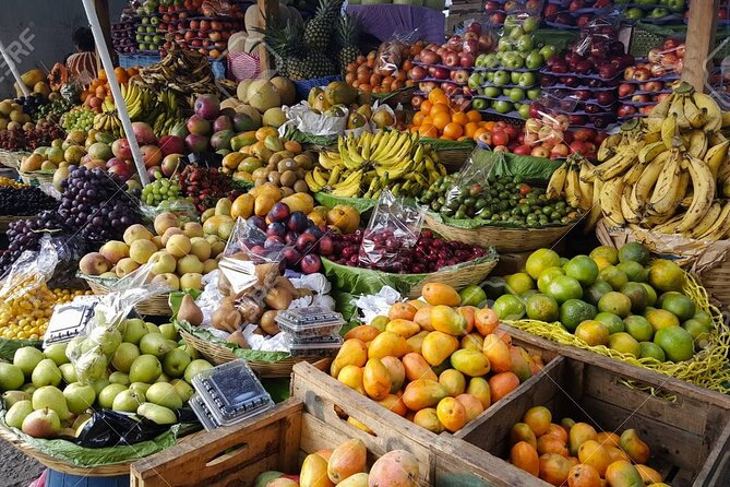 Bus tour in San Jose From Quetzal Port. - San Jose town, the fruit market, and the main street