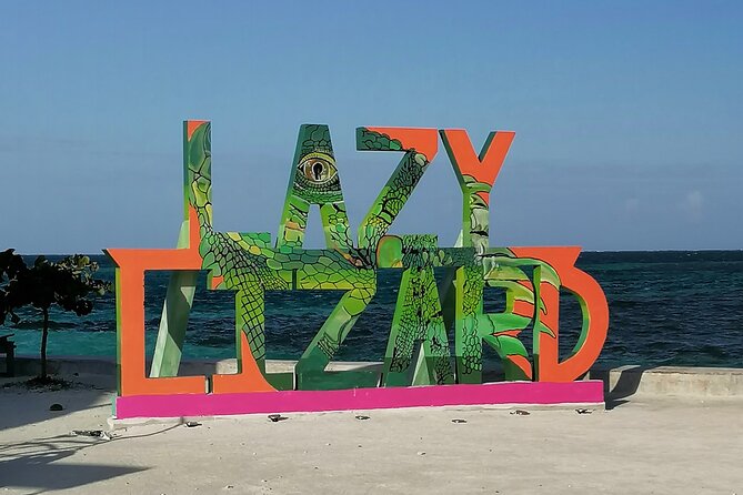 Bus transfer from Flores, Guatemala to Belize City - Who should book this Flores to Belize bus?