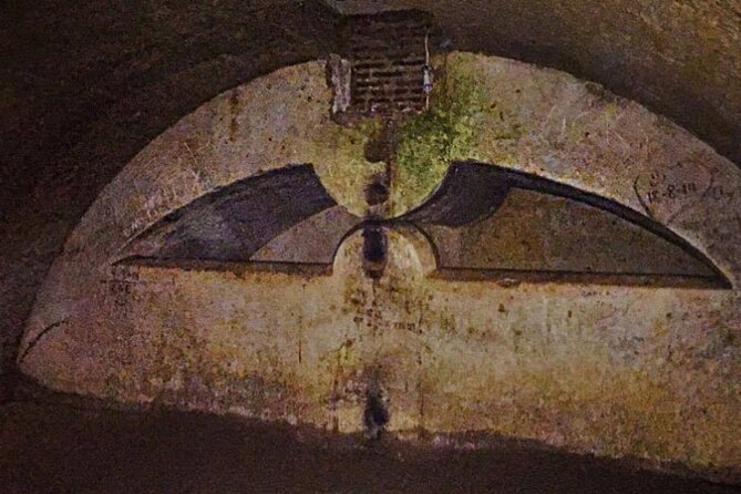 Catacombs and crypts in Antigua Guatemala. - San Francisco El Grande and the tomb of San Hermano Pedro