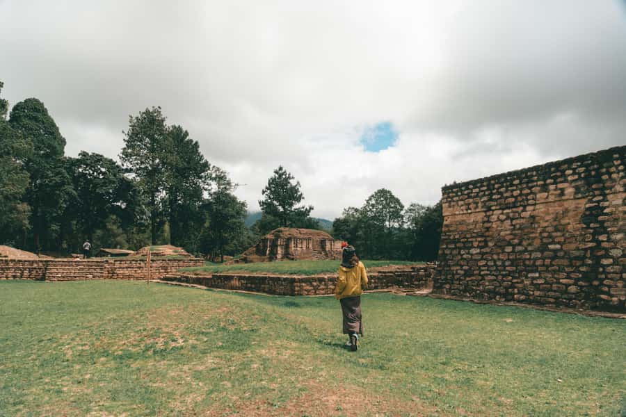 Chichicastenango and Iximché One Day Tour - Entering Chichicastenango Market