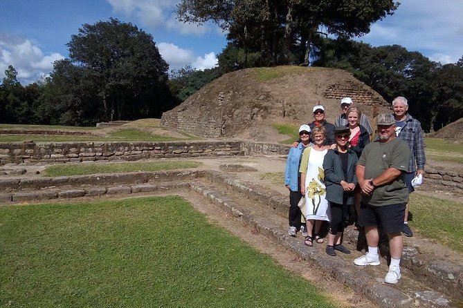 Chichicastenango and Iximche Pyramids Private Day Tour from Antigua - Lunch and free time without a fixed restaurant