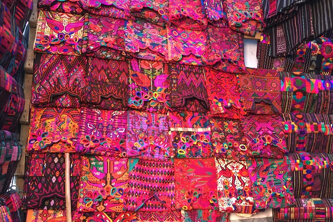 Chichicastenango Day Tour from Guatemala City - A short stop at the municipal buildings