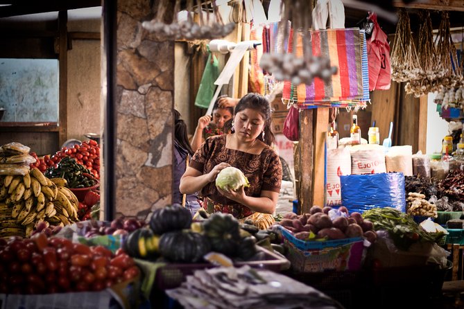 Chichicastenango Market Tour from Antigua - Santo Tomás Church and the meeting of traditions