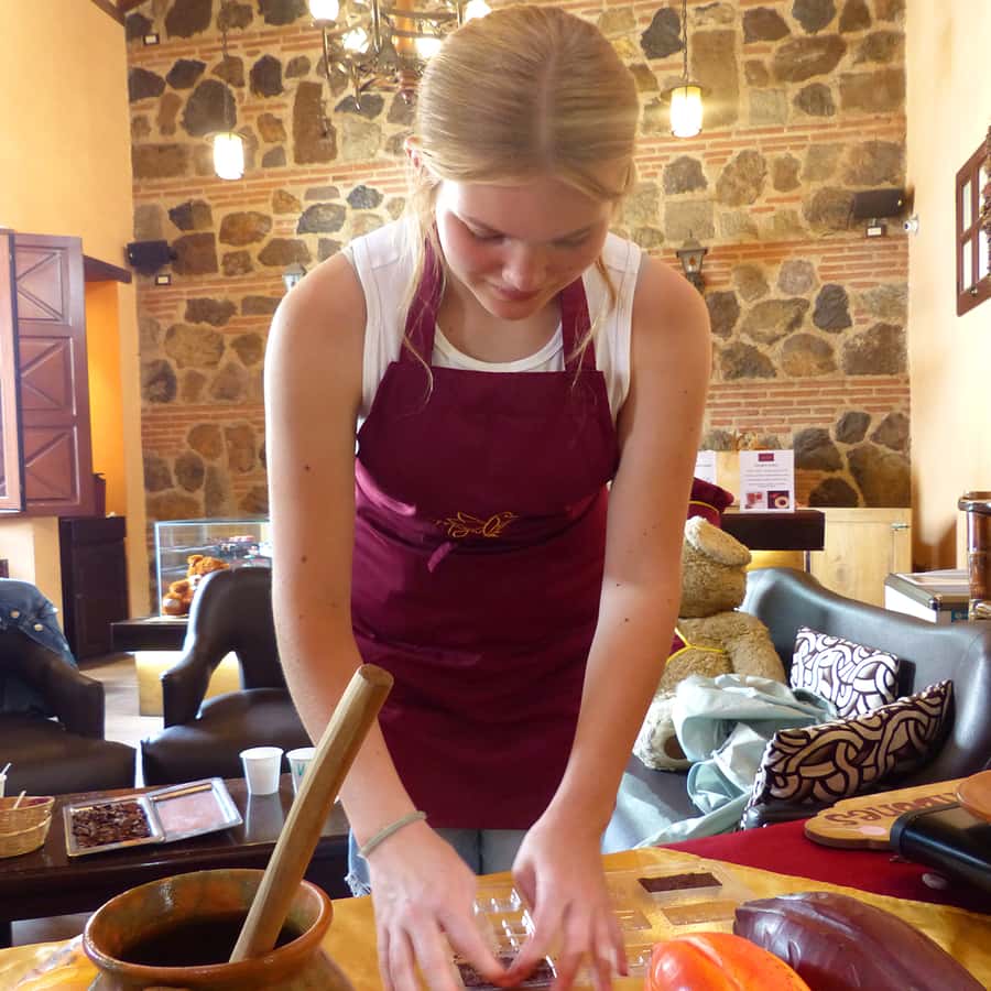 Chocolate workshop; gastronomic experience of cocoa. - Tasting cocoa through all five senses