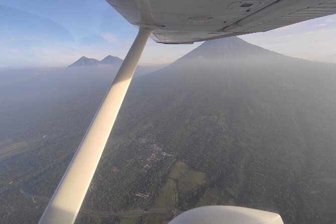 City Tour - Test Fly by Escuela de Flight S.A - The real flight over Guatemala City