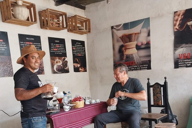 Coffee tour near the Agua Volcano with tasting - How to make the most of your morning