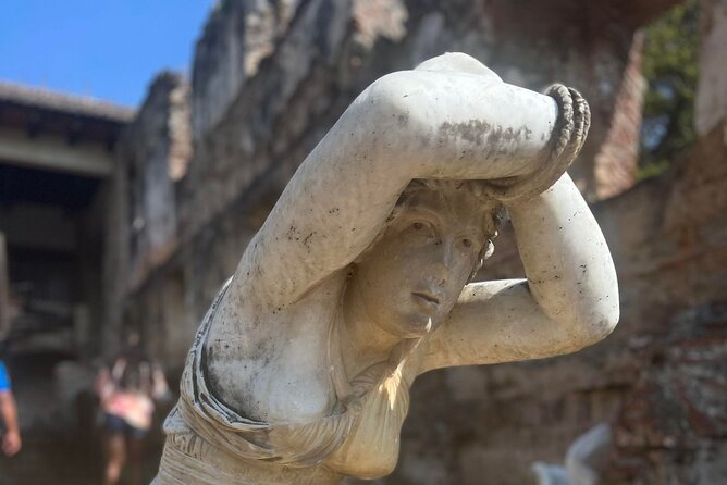 Colonial and Cultural Walk in Antigua Guatemala - San Pedro and the story of Hermano Pedro