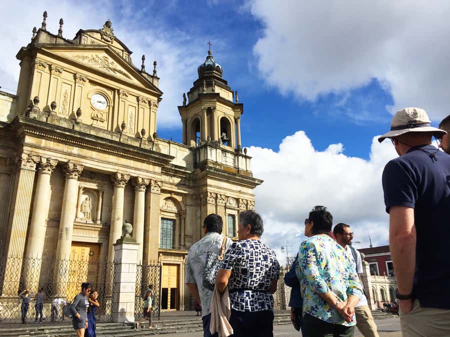 Combo Tour: Colonial Antigua & Guatemala City Explorer Tour - La Unión tank and the lunch break
