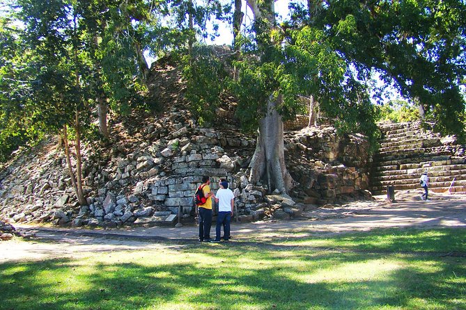 Copán Day Trip from Guatemala City - Lunch in the nearby town of Copán Ruinas