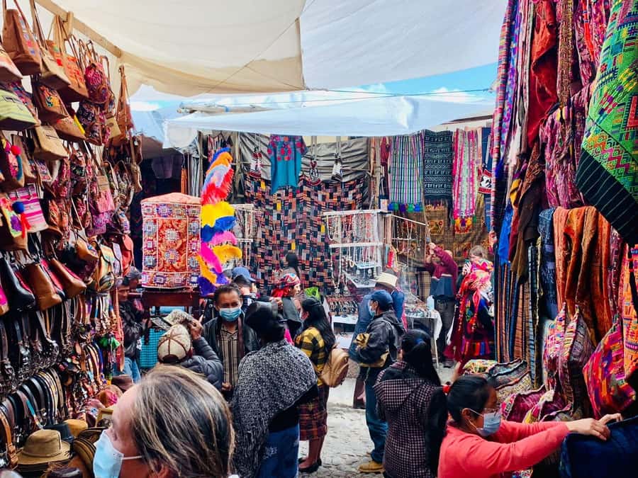 From Antigua to Chichicastenango: Mayan Market Day Trip - Market Day in Chichicastenango
