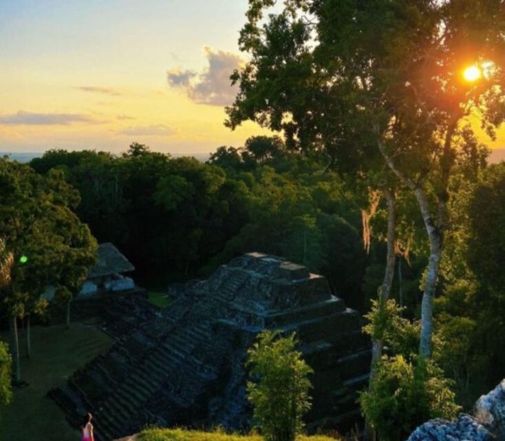 From Flores: Tikal and Yaxhá Day Tour - Temple II and the Great Jaguar Temple view