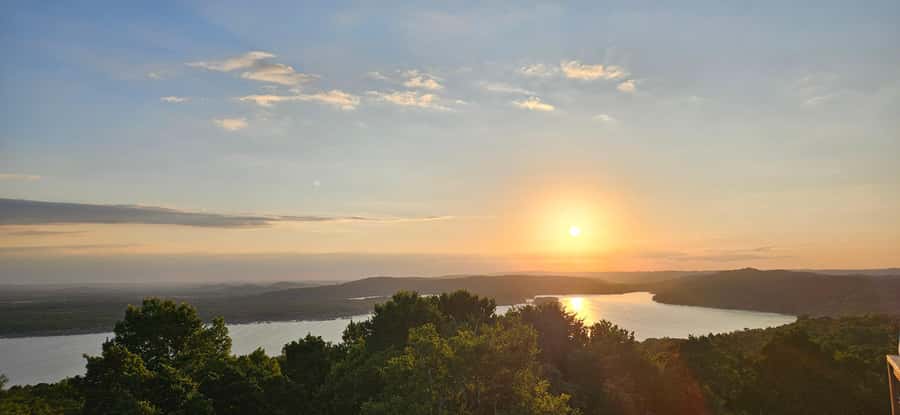 From Flores: Yaxha at Sunset Guided Tour - Who will enjoy this tour most