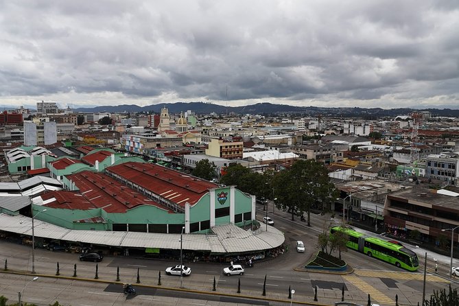 Guatemala City Tour - Paseo de la Sexta and the city on foot