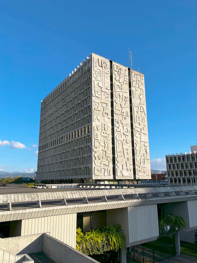 Guatemala City: Walking Tour - What Guillermo brings to the experience