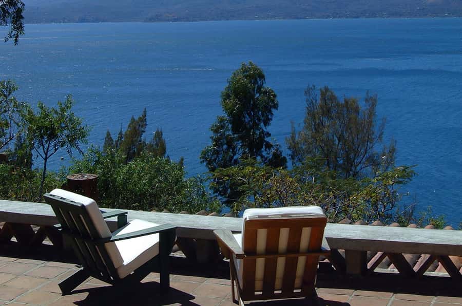 Guatemala or Antigua Guatemala: Lake Atitlán Boat Cruise - Panajachel and the first lake views