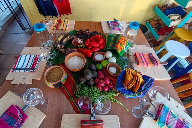 Guatemalan Cooking Class & Market Tour - Cooking pepián, tortillas, and more
