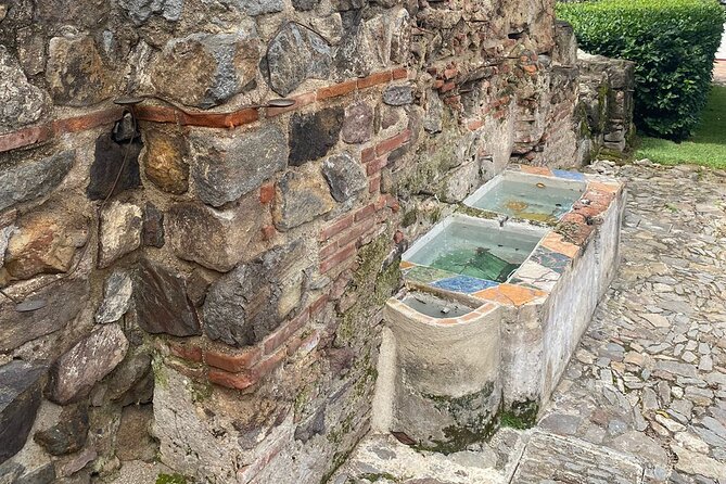Guided Tour in Antigua Guatemala and Hobbitenango - Guides, Language, and Group Size