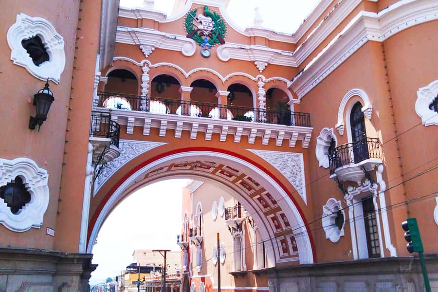 Half-Day Guatemala City Explorer Tour - Guides, transport, and the real pace