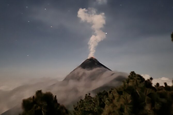 Hike Volcanoes Acatenango and Fire in 2 days - Key points before you book