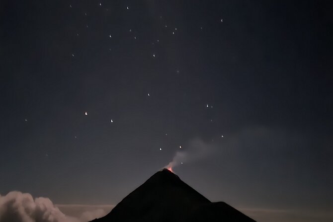 Hike Volcanoes Acatenango and Fire in 2 days - Food, clothing, and the small comforts