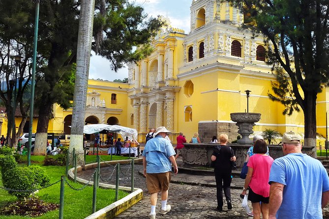 Historical and Cultural Walking Tour of Antigua Guatemala - Santa Catalina Arch and the story behind the landmark