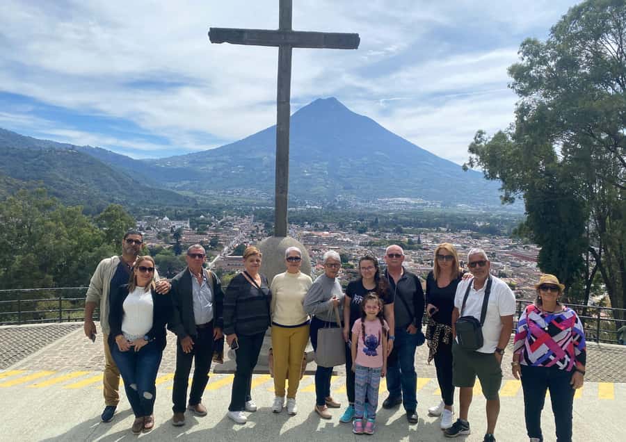 Hobbitenango and Antigua Tour: From Guatemala City - Lunch, timing, and the $175 price