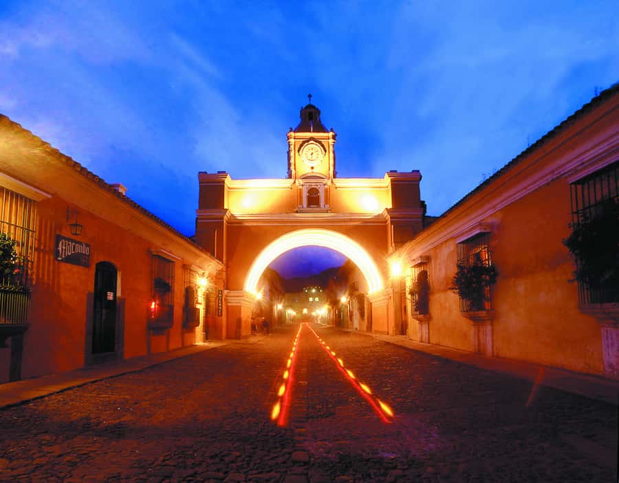 Iximche and Antigua Day Tour - Who should book this day tour