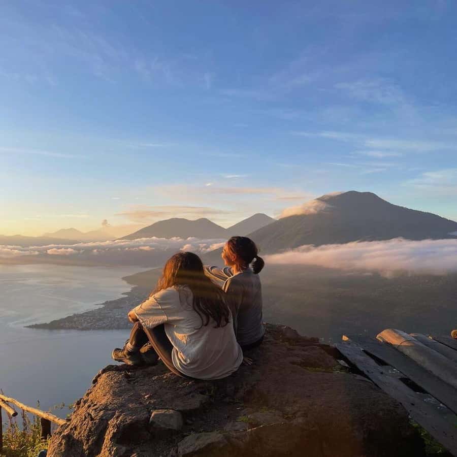 Lake Atitlan Walking Tour in 4 Different Towns - Crossing the lake to San Juan La Laguna