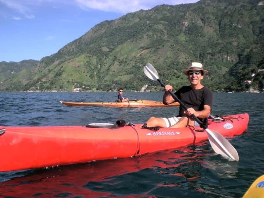 Los Elementos Adventure Center: Kayak, Swim, and Relax - Starting from Panajachel or Santa Cruz La Laguna