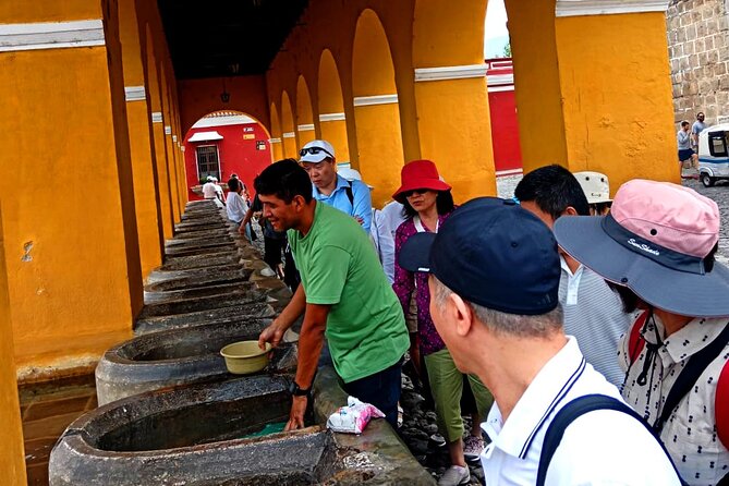 Meeting the guatemala´s culture with a local guide in Antigua. - La Polvora Market on Monday, Thursday, or Saturday