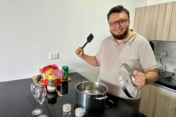 Private MAYAN CUISINE Lesson with Chef in Guatemala City - The traditional market gives the meal a real starting point