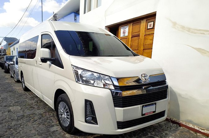 Private Transfer from Guatemala City to Antigua - Who will get the most value