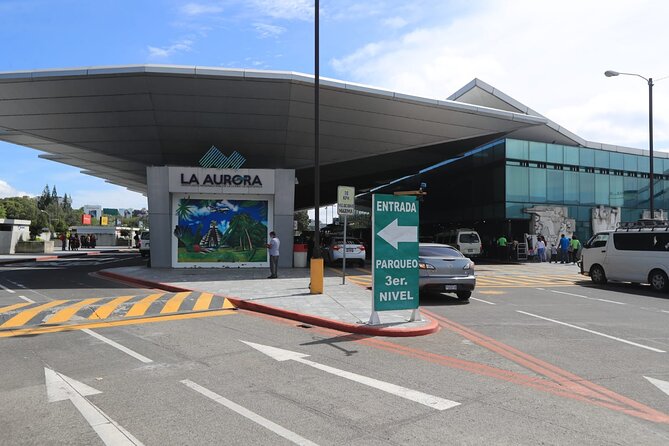 Private Transfers in Guatemala - Safety, comfort, and the small-car warning