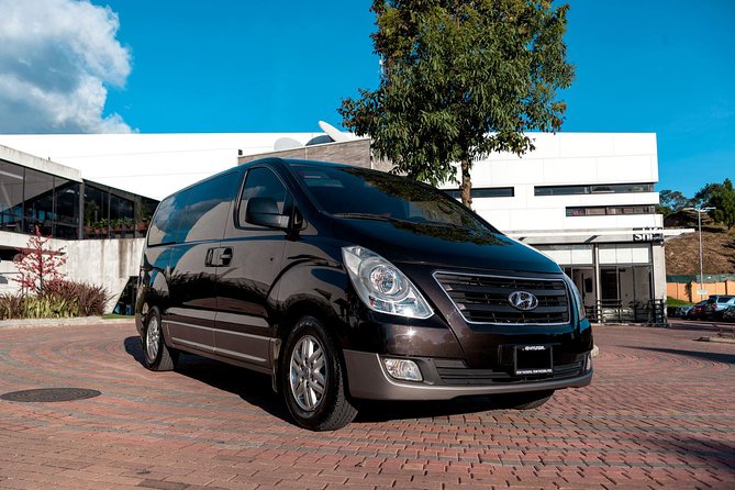 Private Transportation Service in Guatemala on a Minibus with A/C - Key points before you book